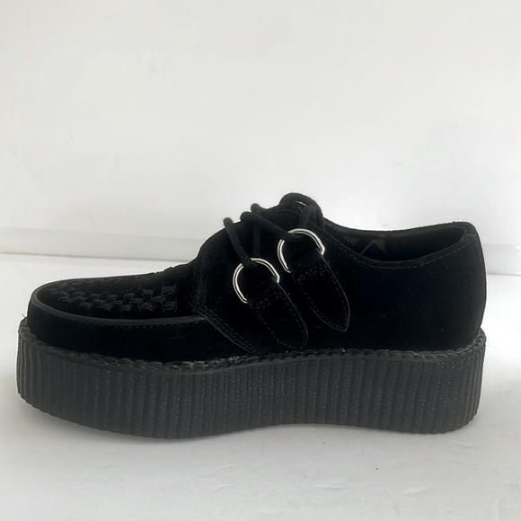 T.U.K Footwear Loafers Black Velvet Viva Mondo Creeper Platform Shoes Size 5 - Picture 9 of 13